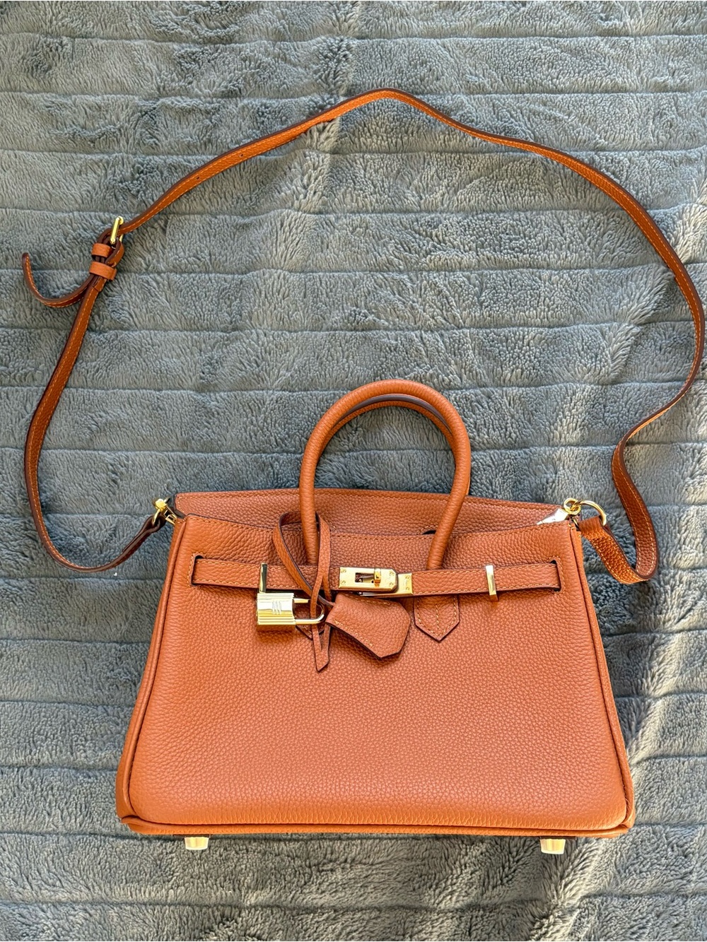 Handbag - Picture 3 of 9
